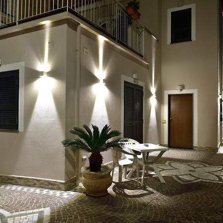 B&B Peonies Castellammare di Stabia Luaran gambar